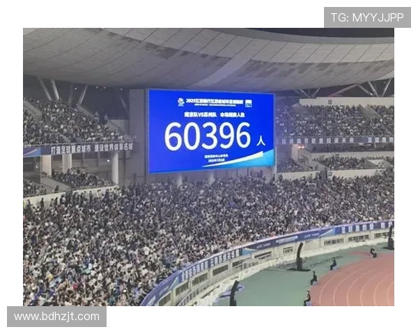 苏超南京队主场引入机器人服务团队提升观赛体验